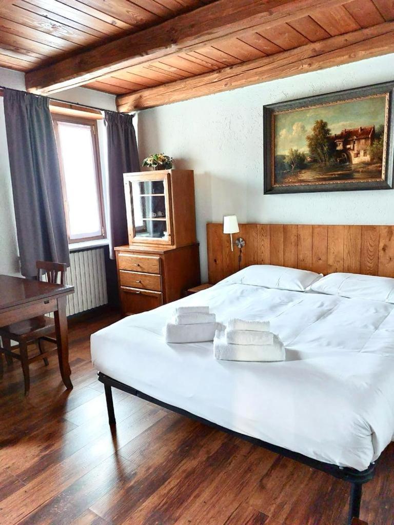 Residence Du Commerce Oulx Extérieur photo